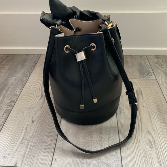 Zara vegan leather bucket bag NWT - Picture 2 of 6